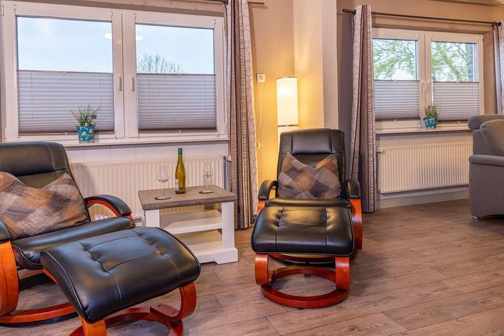 Ferienhaus für 7 Personen, mit Terrasse in Carolinensiel - 3