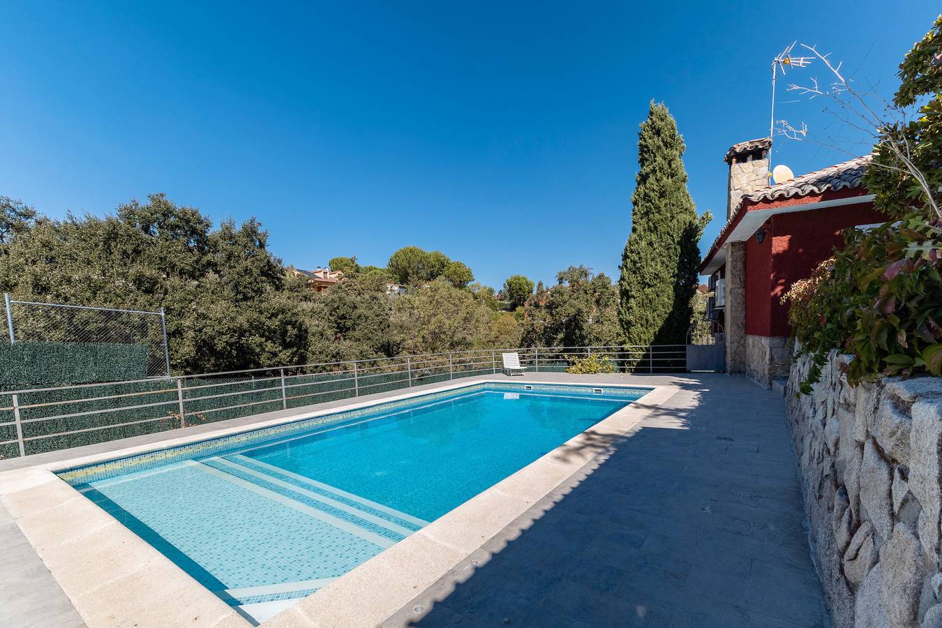 Vakantiehuis 'El Bolero De Brasal' met privé zwembad, Wi-Fi en airconditioning in Valdemorillo, Madrid Province