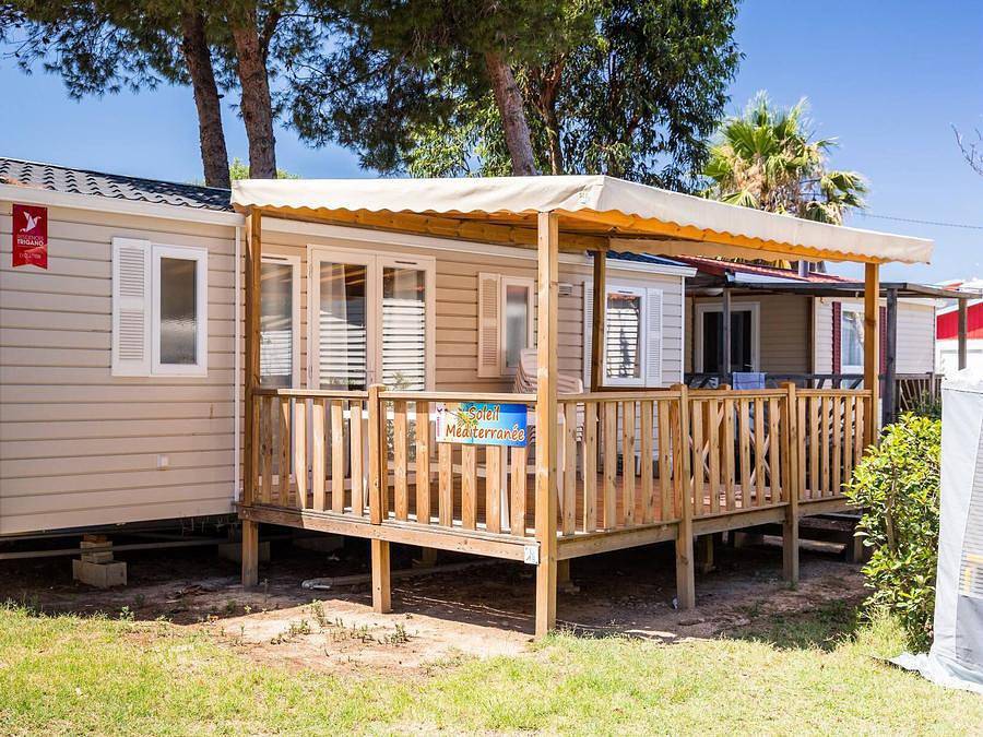 Camping Domaine de la Sainte Baume - Mobilhome 6 personas - Mobil-home | Confort | 2 Dormitorios | 4/6 Pers. | Terraza elevada | Aire acondicionado | Tv in Nans-les-Pins, Región Brignoles