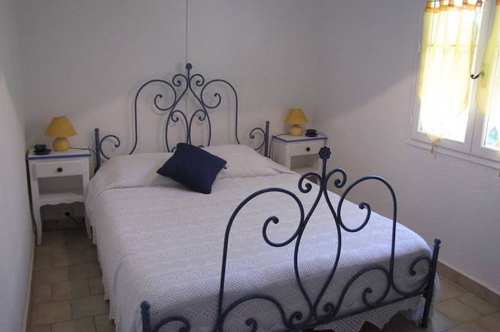 Location de vacances pour 6 personnes, avec terrasse et jardin à Draguignan - 2