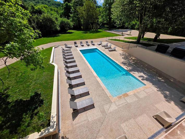 Gîte pour 2 personnes, avec piscine et jardin à Épinac - 3