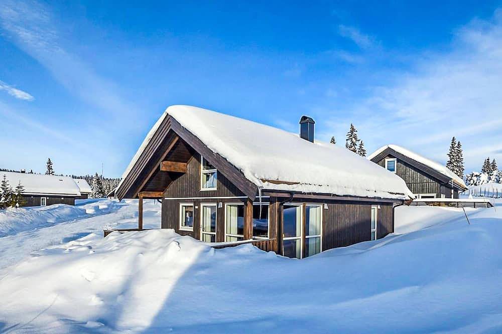 4 bedroom amazing home in Lillehammer in Lillehammer