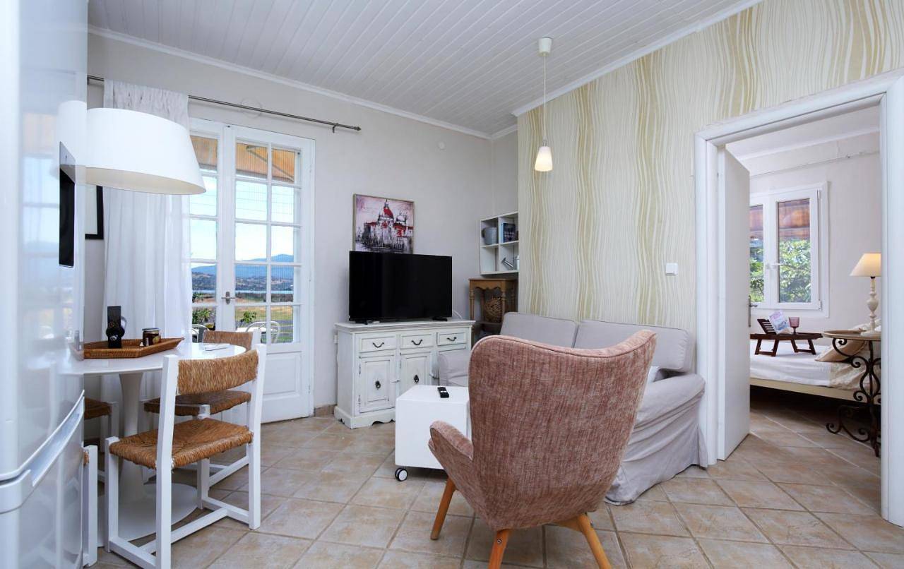 One-Bedroom House in Καρυώτες, Ελλάδα
