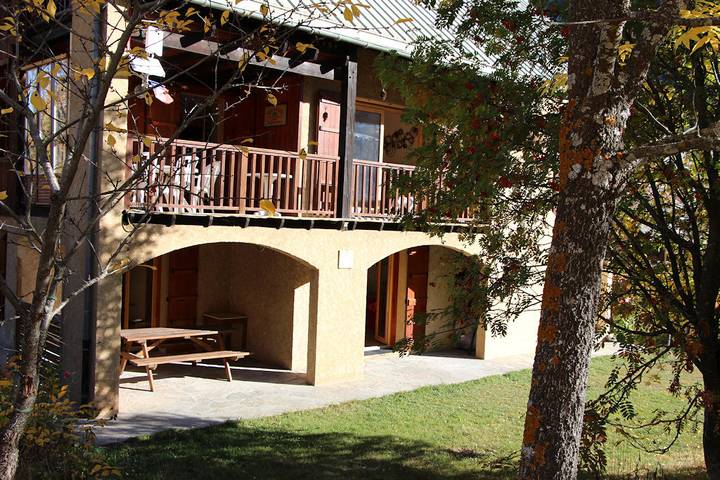 Gîte pour 5 personnes, avec jardin et terrasse, animaux acceptés à Val-des-Prés