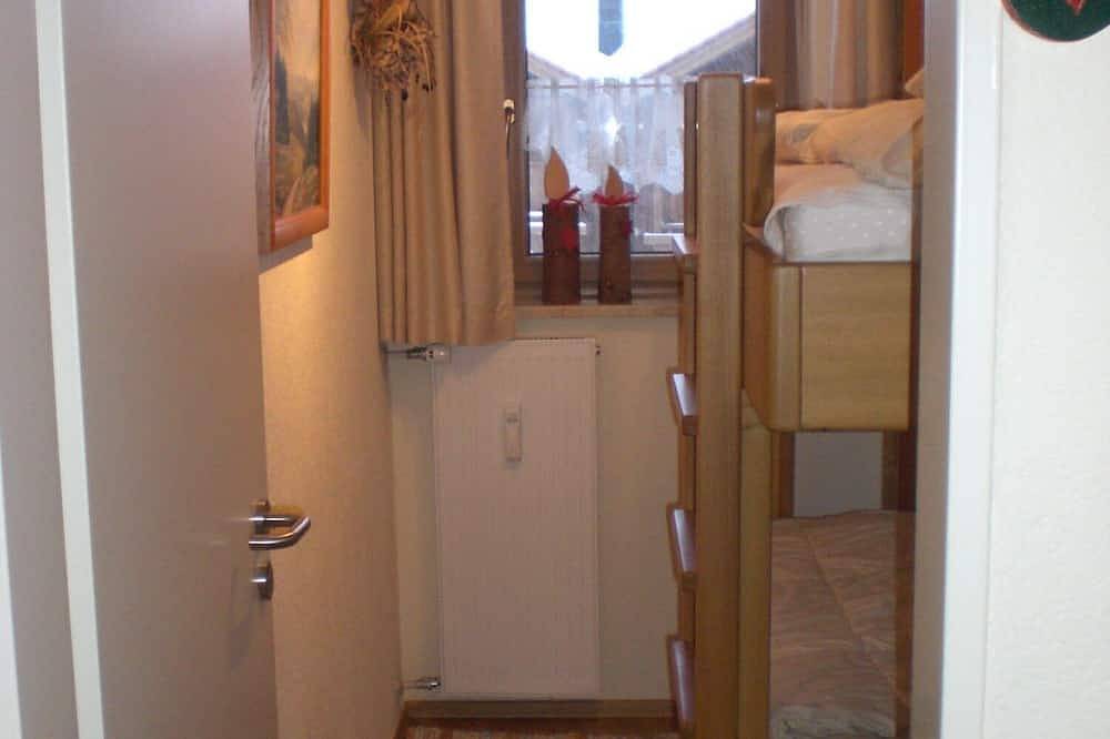 Ganze Wohnung, 3-Zimmerwohnung mit herrlichem Südwest-Balkon und Schwimmbad/Sauna in Obermaiselstein, Bayerisch Schwaben