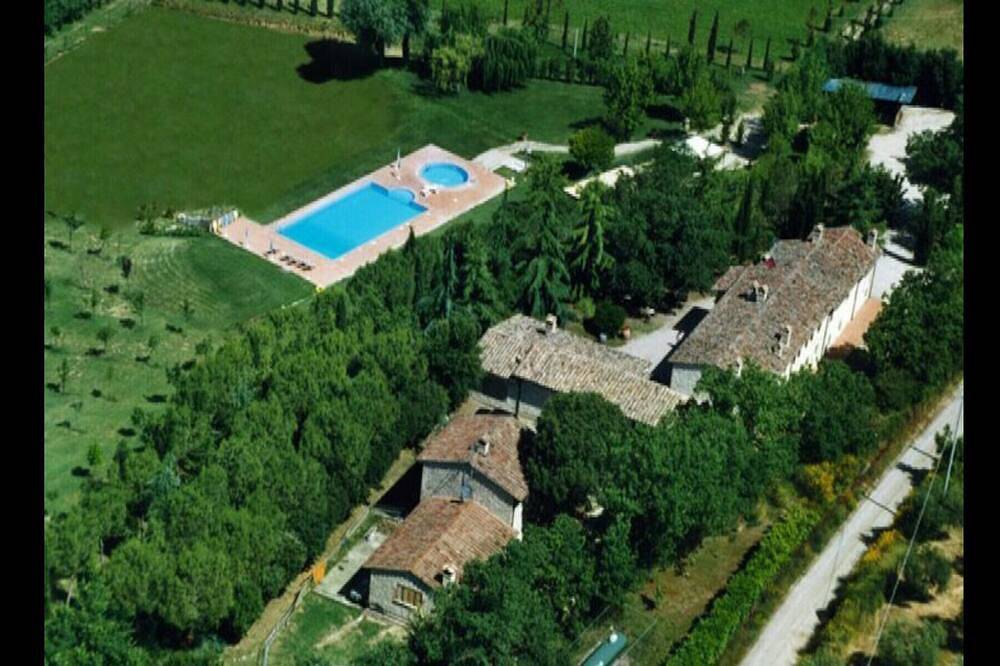 Pendolino Le Gorghe Valmarino Residencia en Umbría a 5 km de Perugia Piscina y Wifi in Corciano, Provincia de Perugia