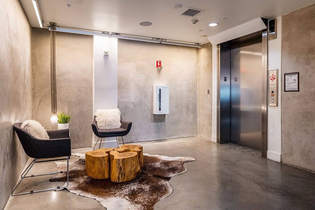 Ganze Wohnung, Ideal Redwood City 1Br w/ Gym, Lounge & W/D, nr Caltrain, by Blueground in Redwood City, Silicon Valley