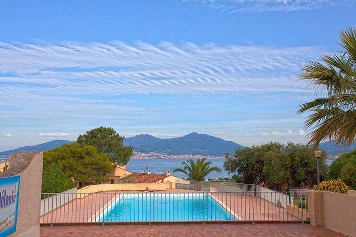 Ferienwohnung für 5 Personen, mit Balkon und Pool - 1