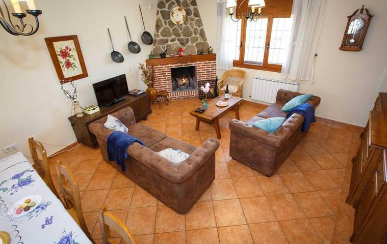 Casa rural para 9 personas, con vistas y terraza, Se admiten mascotas en Comarca de Sepúlveda - 3