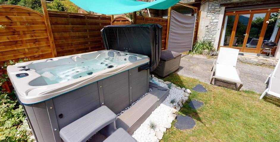 Maison de vacances pour 2 personnes, avec jacuzzi et jardin, adapté aux familles