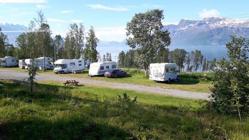 Ferienhaus für 3 Personen, mit Balkon und Terrasse sowie Garten und Sauna in Lyngen - 2