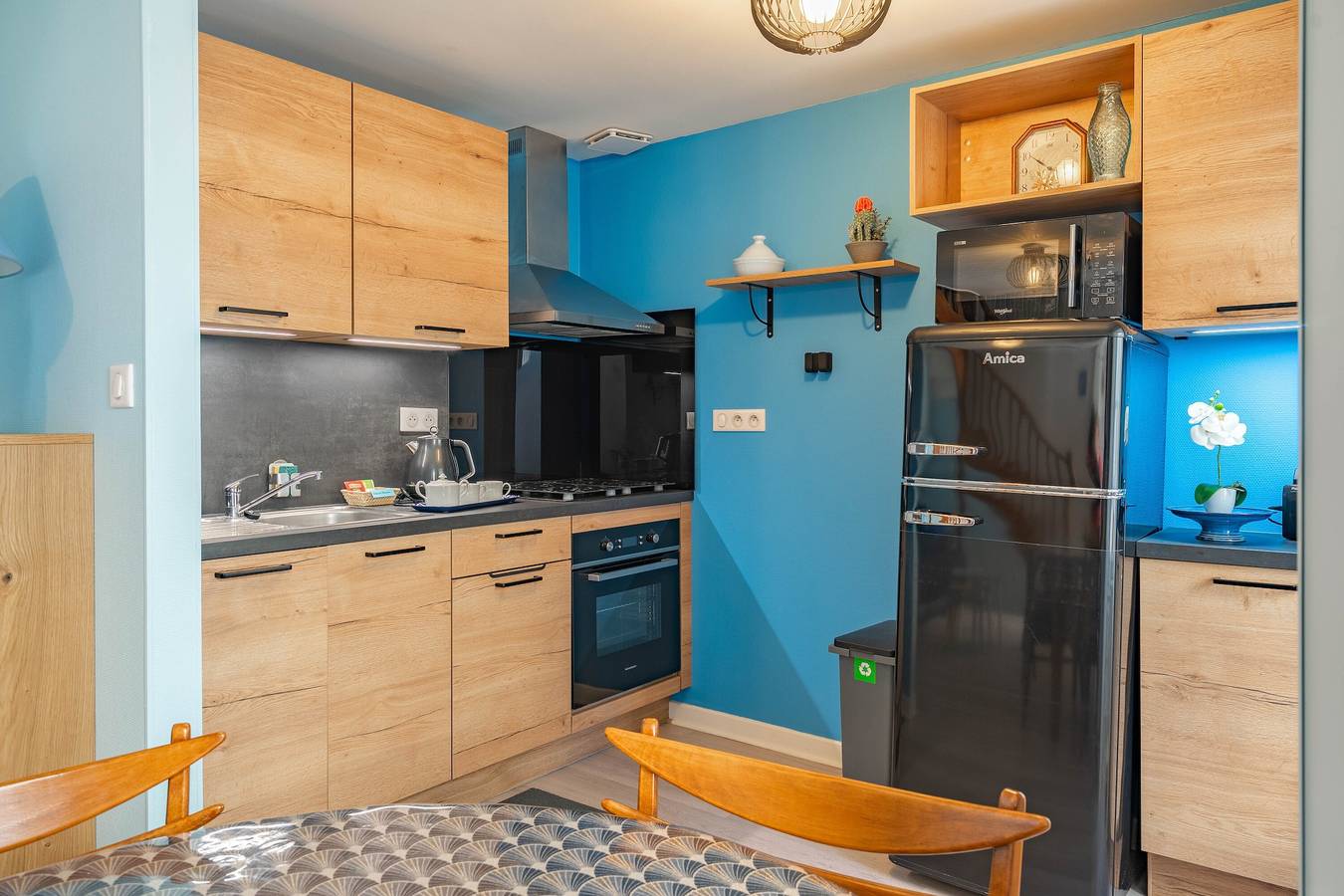 Ganze Wohnung, Möblierte Wohnung in kleinem Stadthaus im Zentrum zu vermieten in Jonzac, Jonzac und Umgebung