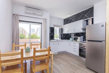 Vakantieappartement voor 3 Personen in Praia da Rocha, Portimão, Afbeelding 2