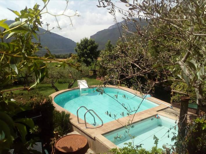 Casa rural para 10 personas, con terraza además de piscina y jardín, Se admiten mascotas en Pirineo Catalan - 3