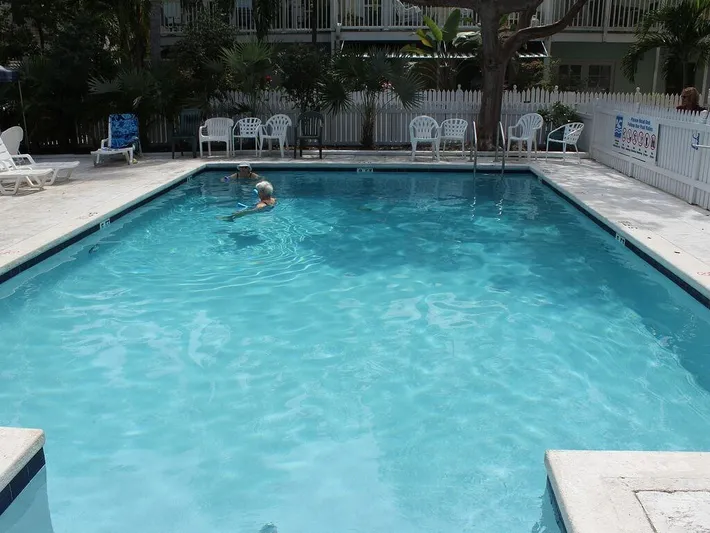Vacation apartment for 4 people, with pool and balcony - 1