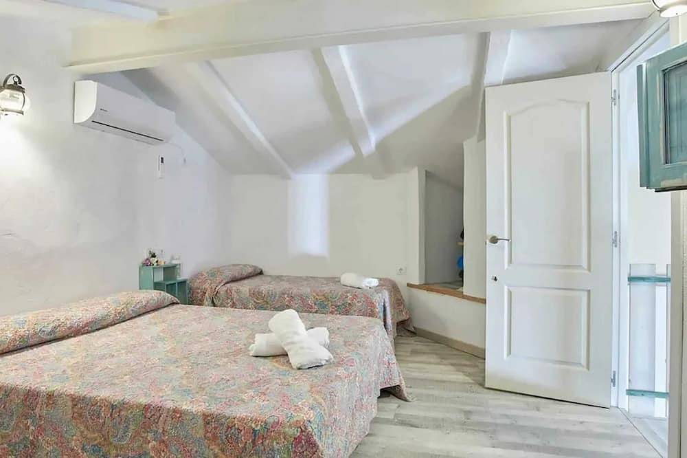 Homerez - Luxuriöse Villa in Prado del Rey mit privatem Pool in Prado del Rey, Pueblos Blancos