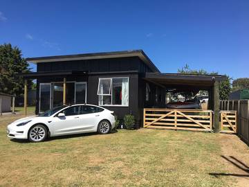 Holiday Home for 12 People in Taupo District, Waikato, Photo 3
