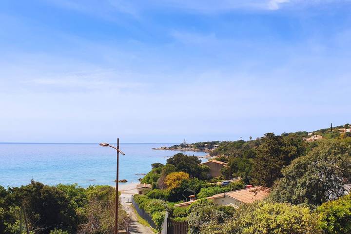 Villa pour 6 personnes, avec terrasse et jardin en Corse-du-Sud - 2