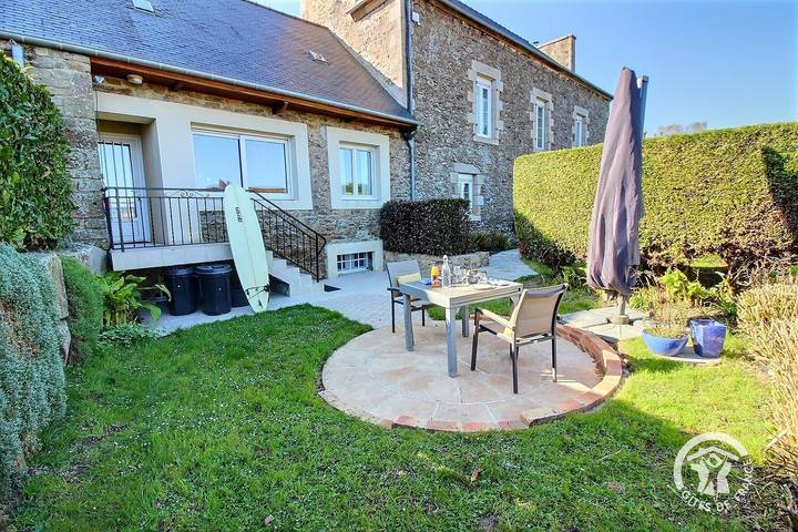 Gîte pour 2 personnes, avec jardin et sauna ainsi que jacuzzi et terrasse à Plancoët - 2
