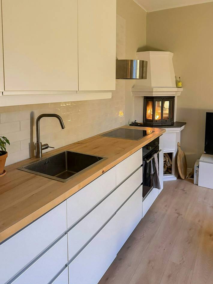 Entire apartment, Apartment with fireplace by Torshovparken in Sagene, Oslo