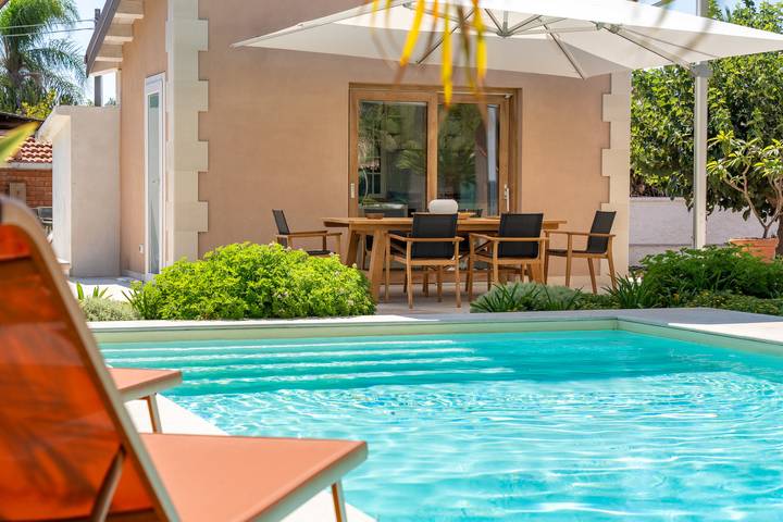 Villa Bali with Pool by Wonderful Italy in Arenella, Siracusa