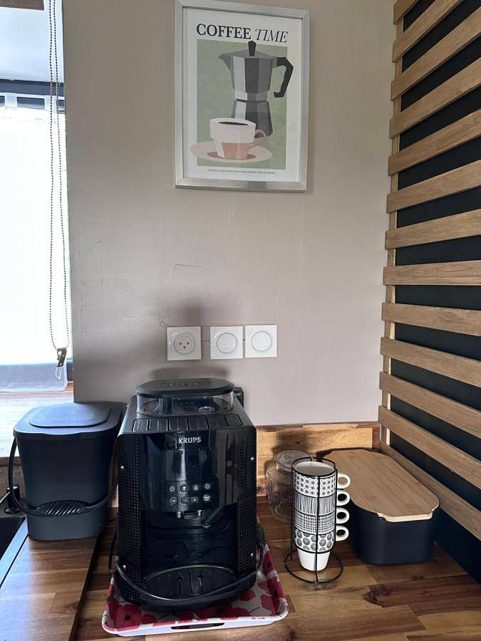 Gîte pour 2 personnes, avec vue ainsi que terrasse et jardin à Lengronne - 3
