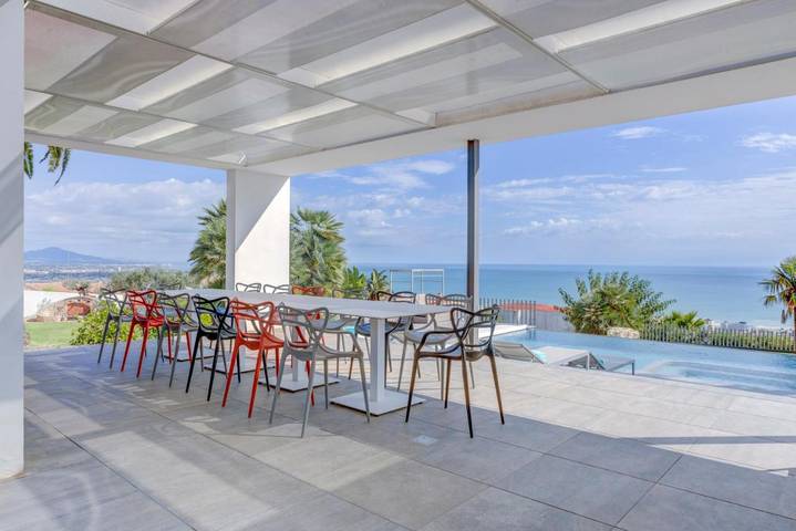 Chalet para 16 personas, con jacuzzi además de piscina y jardín en Provincia de Castellón - 4