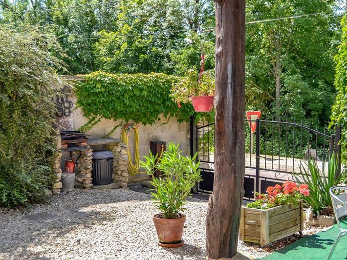 Location de vacances pour 4 personnes, avec terrasse à Tanlay - 2