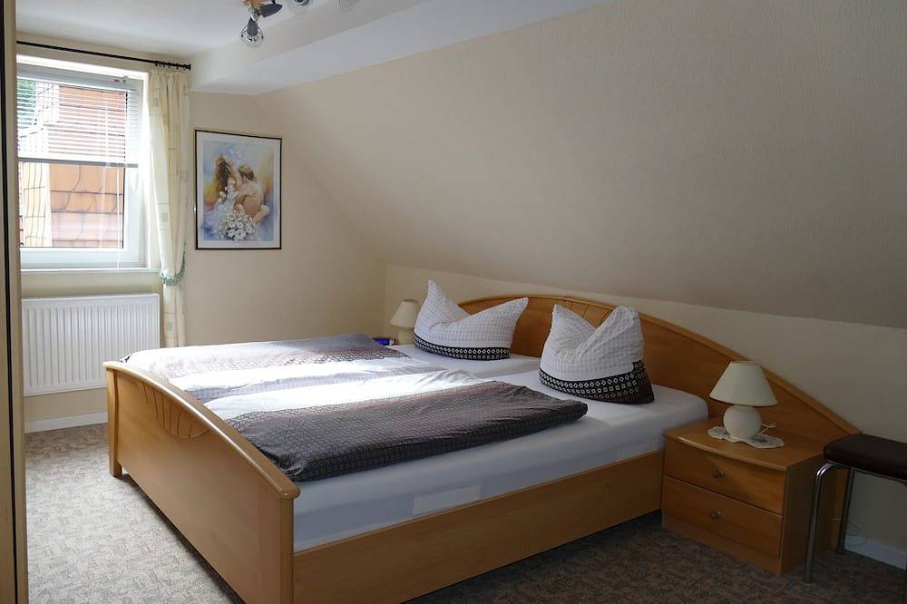 Ganze Wohnung, Ferienwohnung 2 - Bohlweg - Silvias Ferienwohnung in Wildemann, Harzvorland