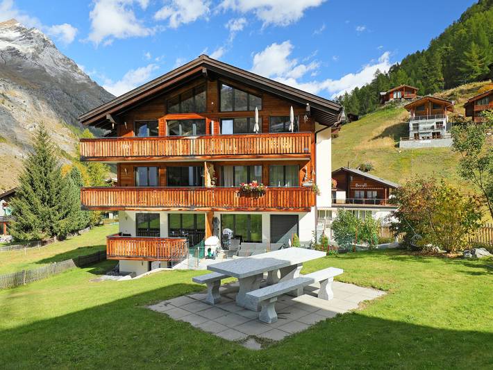 Ferienwohnung für 4 Personen, mit Terrasse und Garten im Wallis