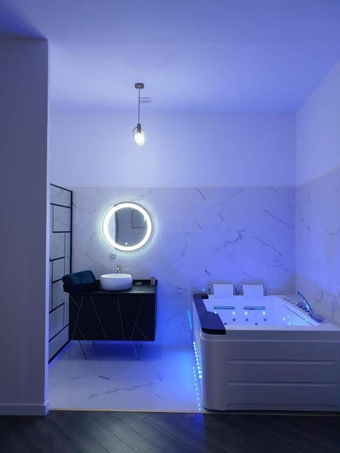 Appartement entier, Suite Miro Charme et volupté in Perpignan, Côte d'Améthyste
