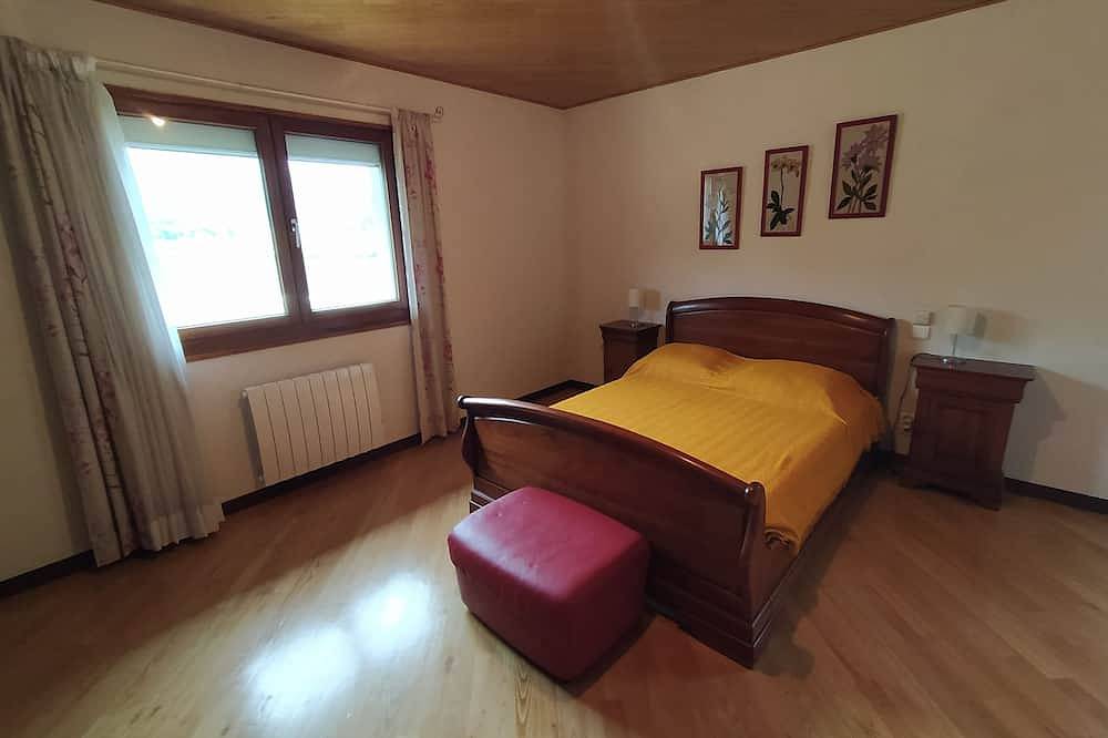 House with breathtaking view of the mountains in Adast, Parque nacional de los Pirineos
