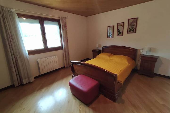 Location de vacances pour 9 personnes, avec terrasse et jardin à Adast - 2