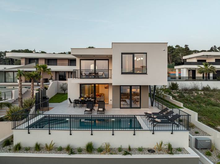 Ferienhaus für 8 Personen, mit Garten und Balkon sowie Sauna in Zadar (Kommun)