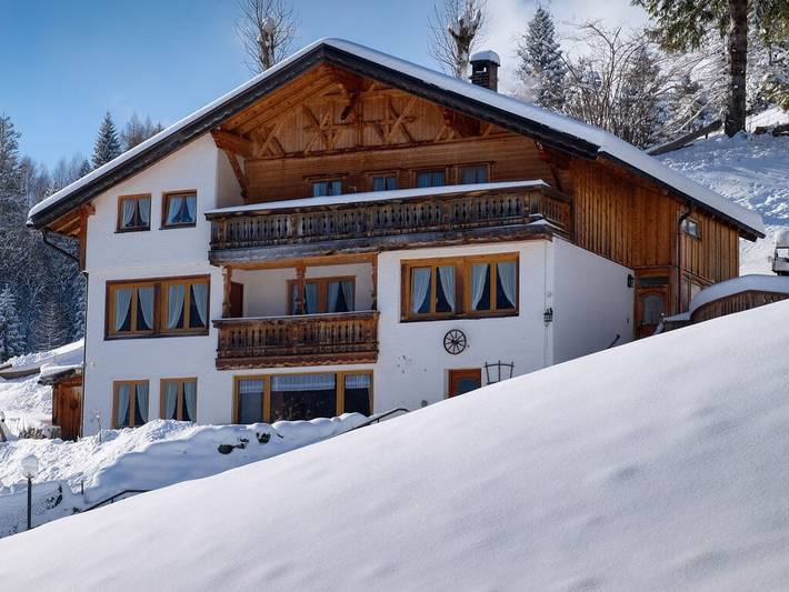Ferienhaus für 4 Personen, mit Terrasse im Mittenwald