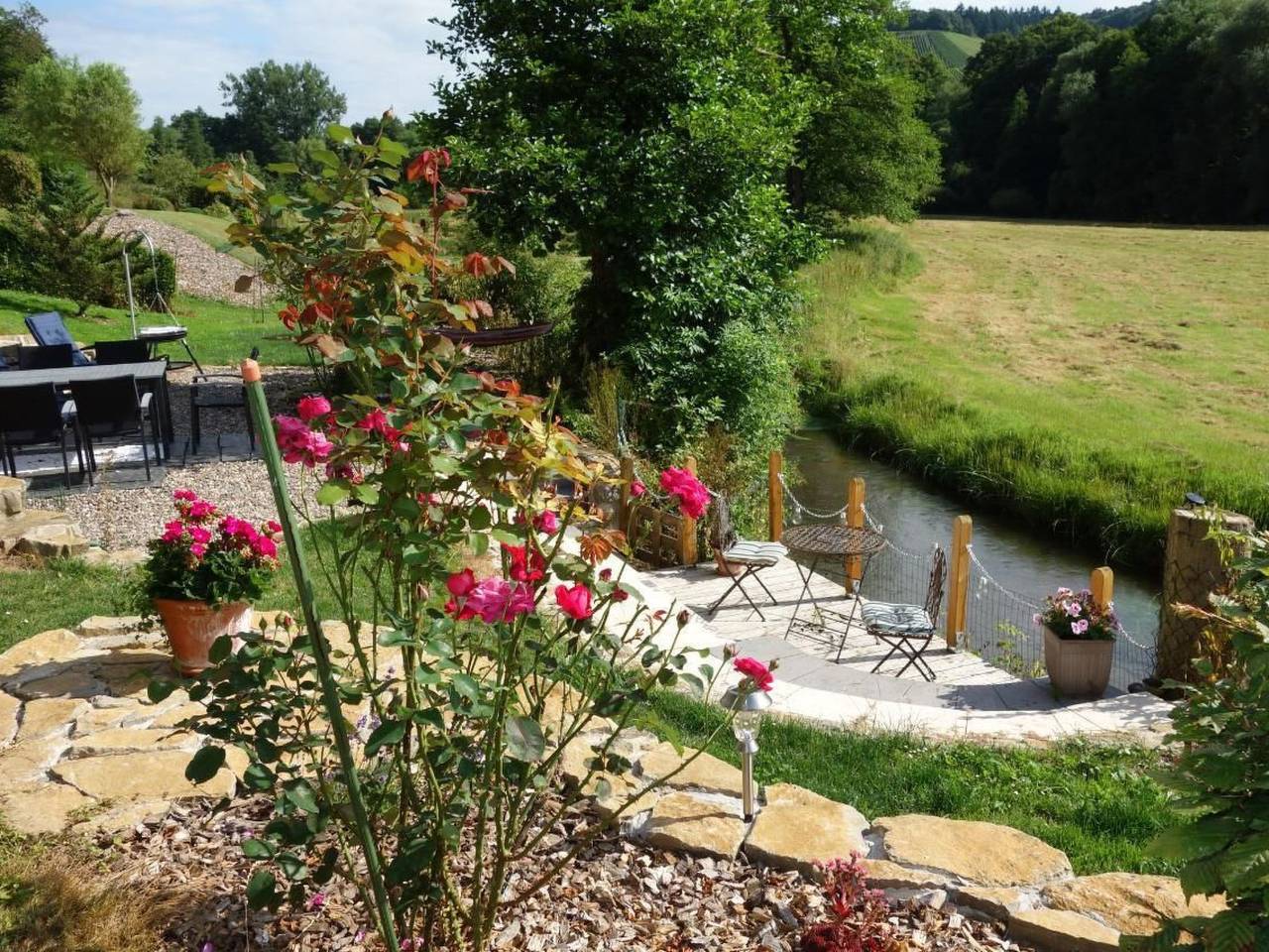 Ganze Wohnung, Tolle Wohnung in Klüsserath mit Großem Garten in Klüsserath, Moseleifel