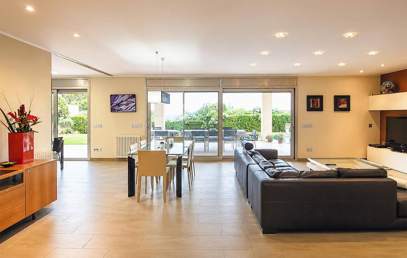 Escapade en bord de mer : appartement confortable avec piscine et vue sur la mer in Alcanar, Costa Dorada