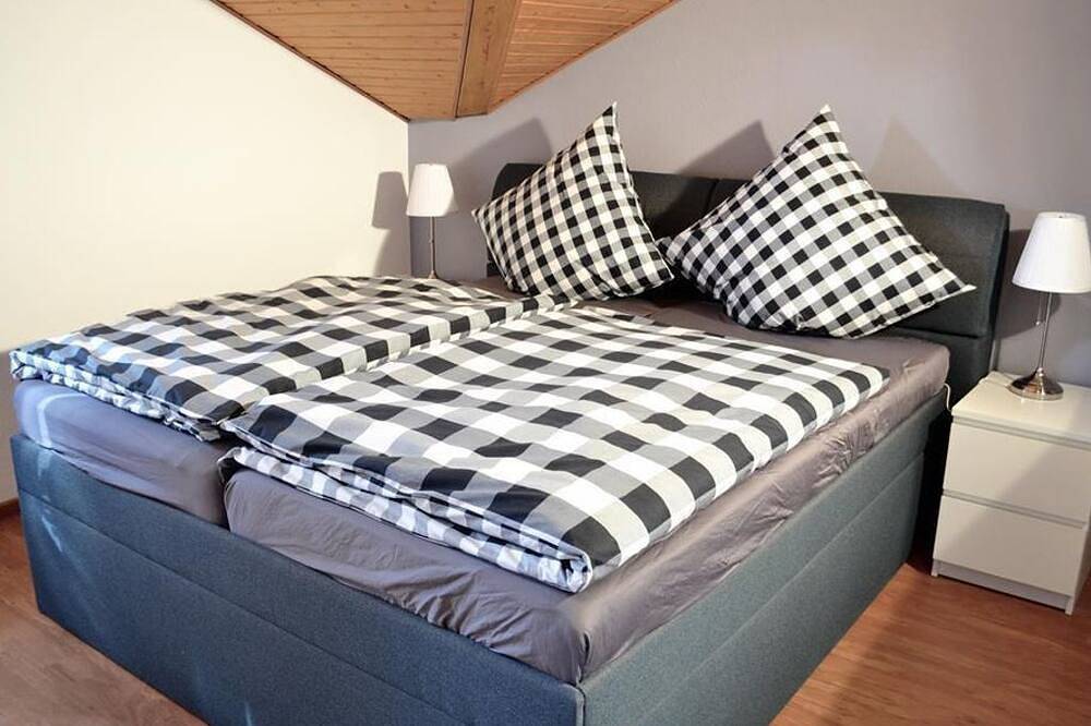 Ganze Wohnung, Fewo Jäger - Fewo, Dusche und Bad, Wc, 3 Schlafräum in Neustadt an der Weinstraße, Deutsche Weinstraße