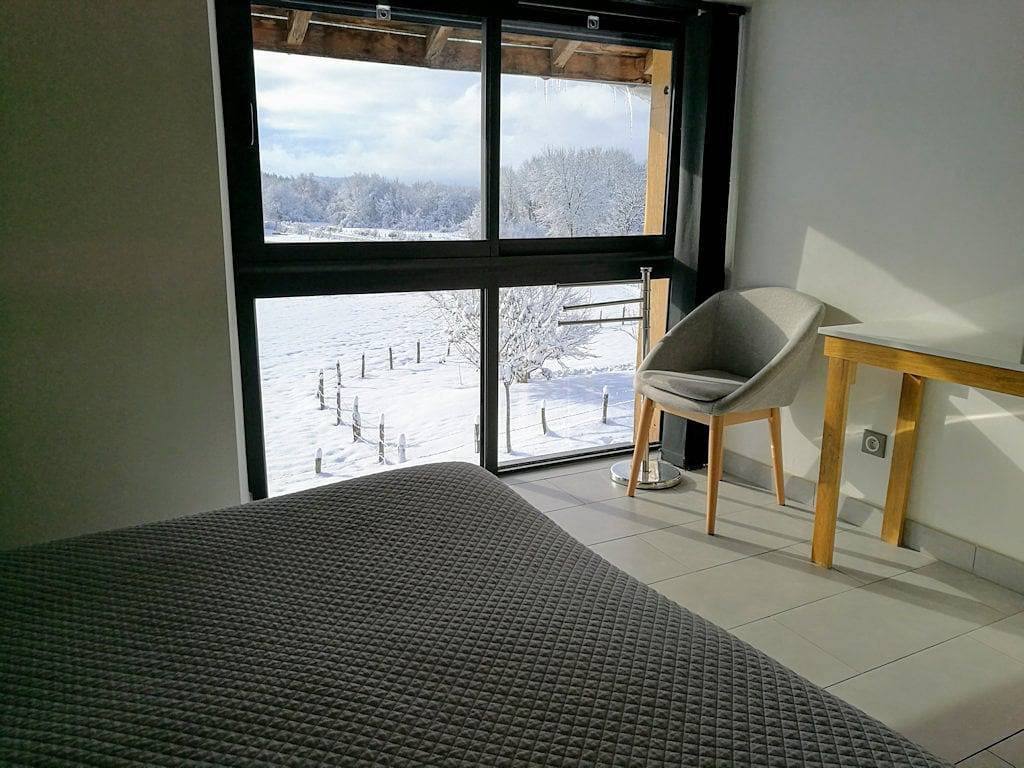 La Ferme du Bois Joli - Lac de Chalain - Chambre Chambly in Marigny (Jura), Jura