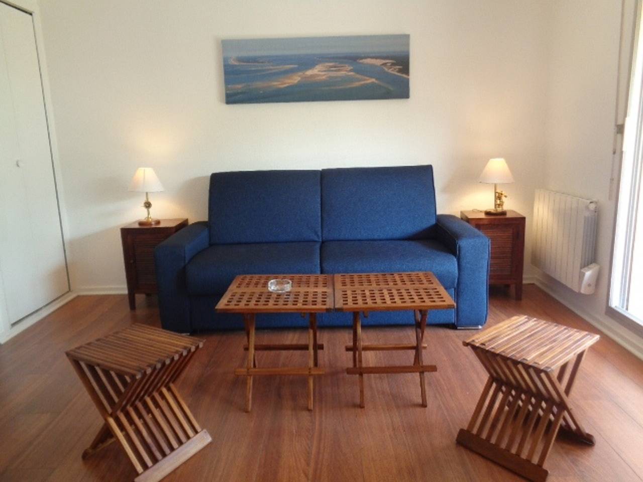 Studio entier, Studio confortable avec balcon, parking privé et Wi-Fi, à 200m de la plage d'Eyrac in Arcachon, Région d'Arcachon