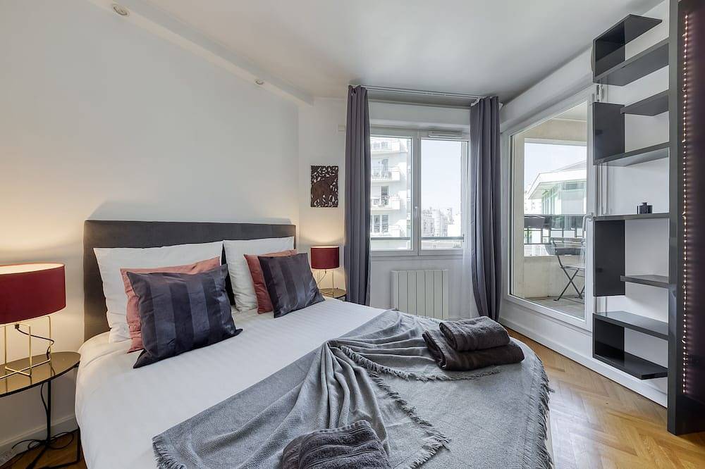 Entire apartment, Smart Stay - Domotic - 5 minutes métro in Charenton-le-Pont, Val-de-Marne
