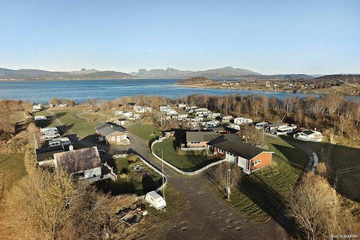 Camping for 4 personer, med Terrasse og Hage i tillegg til Utsikt i Bodø 