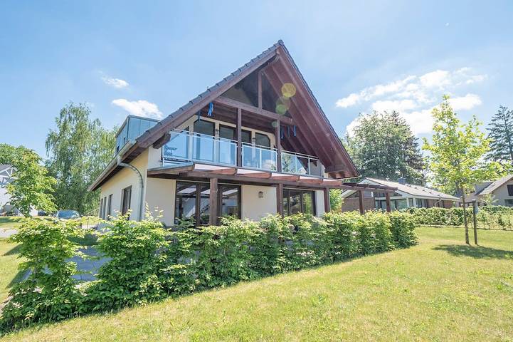 Ferienwohnung für 6 Personen, mit Terrasse und Garten