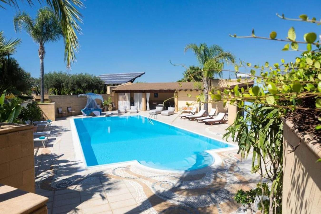 Appartamento intero, Appartamento 'Depandance con Piscina in Condivisione', Wi-Fi e Aria Condizionata in Marsala, Provincia di Trapani