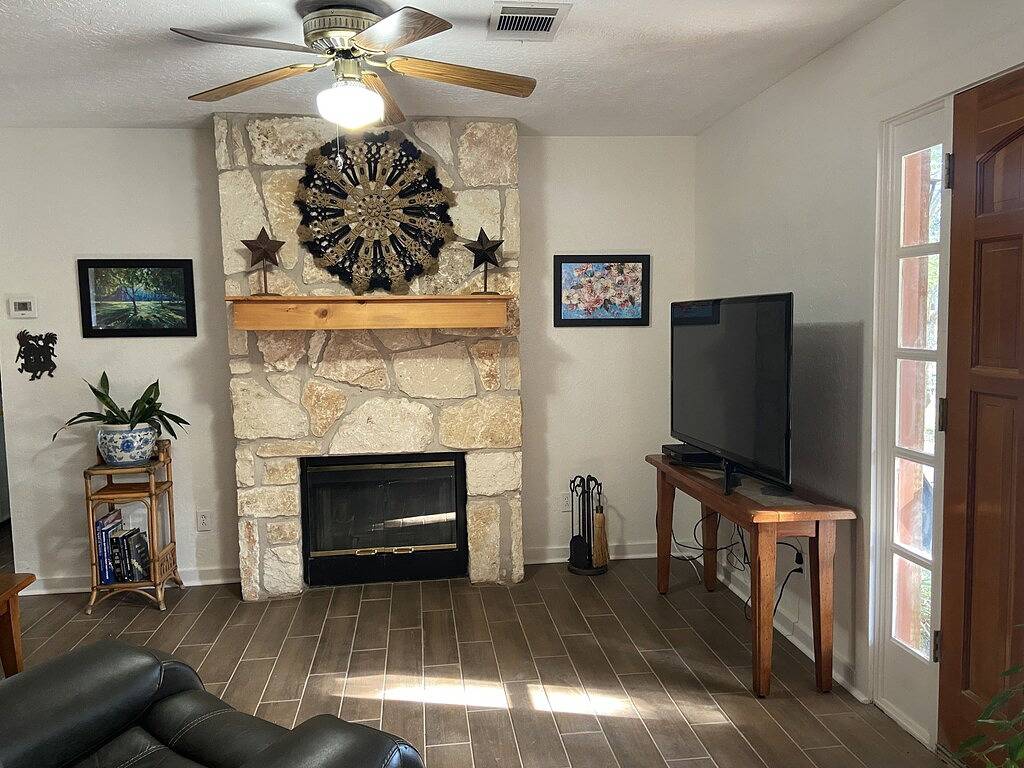 Private Guest House in the heart of Wimberley, Texas in Wimberley, Hays County