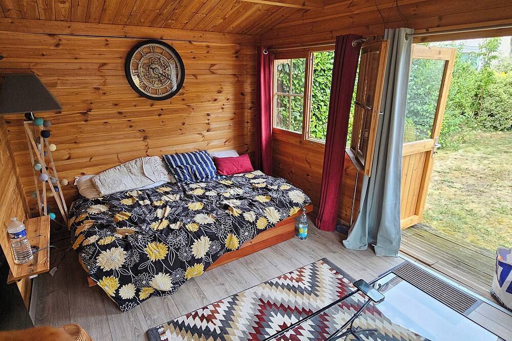 Appartement entier, Appartement Rez-de-Jardin de la maison, plus Cabane dans le jardin in Herblay-sur-Seine, Val-d'Oise