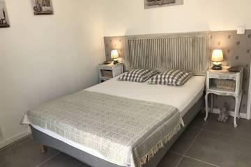 Villa pour 6 Personnes dans Hyeres, Région de Toulon, Photo 3