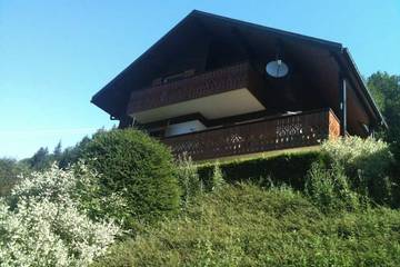 Chalet pour 5 personnes, avec jardin et terrasse à Chatel