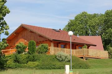 Chalet pour 8 personnes, avec terrasse et jardin, animaux acceptés en Franche-Comté
