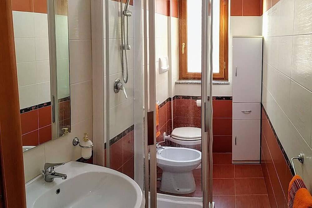 Ganze Wohnung, Seafront Apartment for rent only 50 meters from the beach in Praia a Mare, Cosenza Provinz